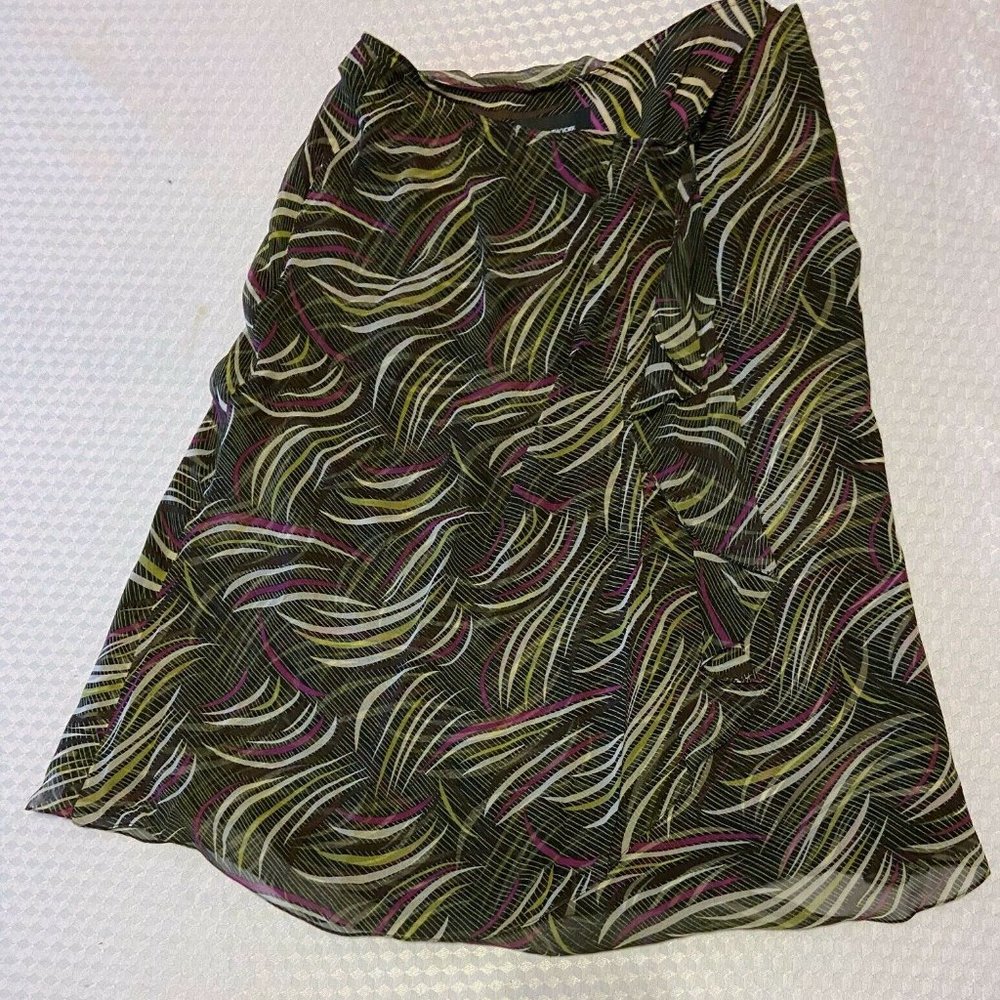 Jones New York Woman's Silk skirt size 16 NWT
